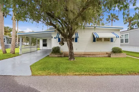 33 Cocos Plumosa Dr, Eustis, FL 32726 photo 5