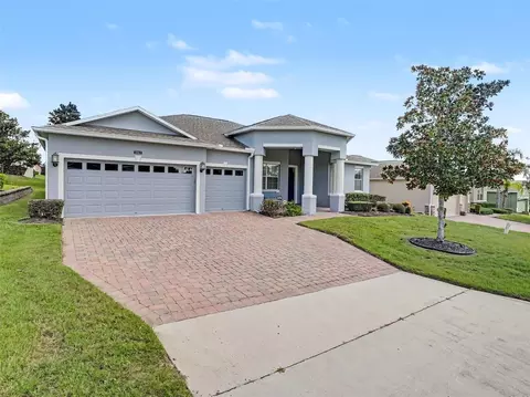 Exterior - 2862 Captiva St, Clermont, FL 34711 photo 2 of 13