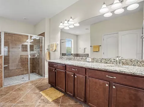 Bath - 2862 Captiva St, Clermont, FL 34711 photo 1 of 6