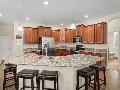 Kitchen - 2862 Captiva St, Clermont, FL 34711 photo 4 of 5