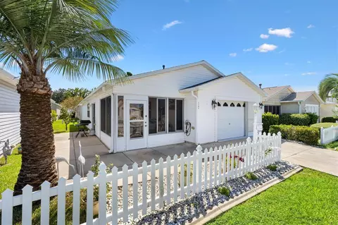2304 Whisper St, The Villages, FL 32162