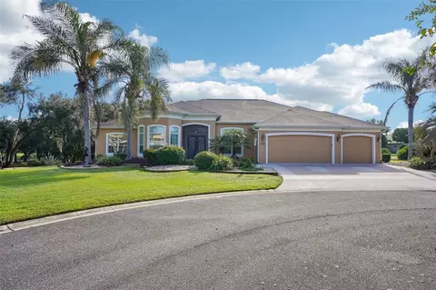 2055 Lake Ridge Dr, The Villages, FL 32162