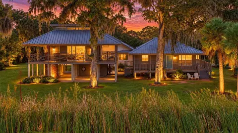 Undisclosed, Lake Panasoffkee, FL 33538