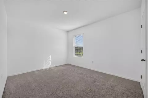 Bedroom - 3042 Bethpage Loop, Mount Dora, FL 32757 photo 2 of 5