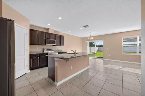 Kitchen - 3042 Bethpage Loop, Mount Dora, FL 32757 photo 1 of 8