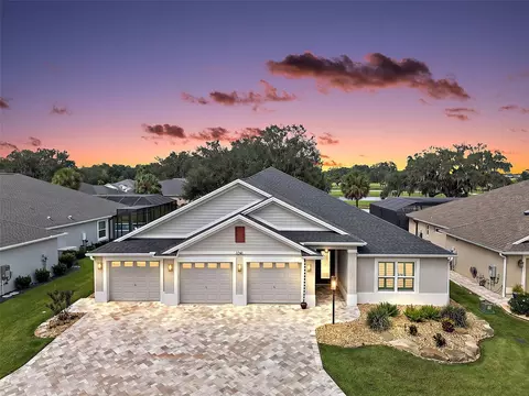 2741 Dunham Dr, The Villages, FL 32163