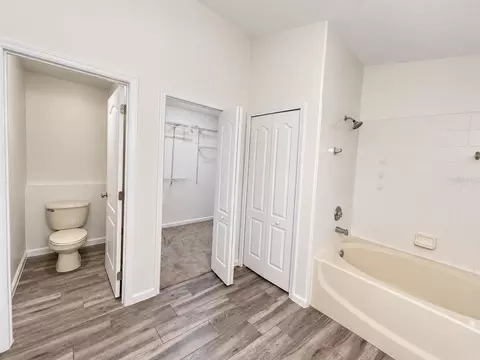 Bath - 2813 Mayflower Loop, Clermont, FL 34714 photo 2 of 3