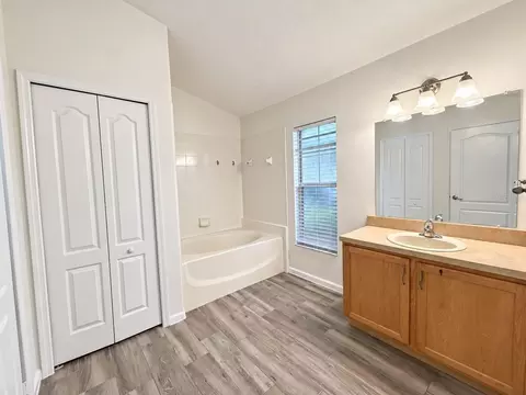 Bath - 2813 Mayflower Loop, Clermont, FL 34714 photo 1 of 3