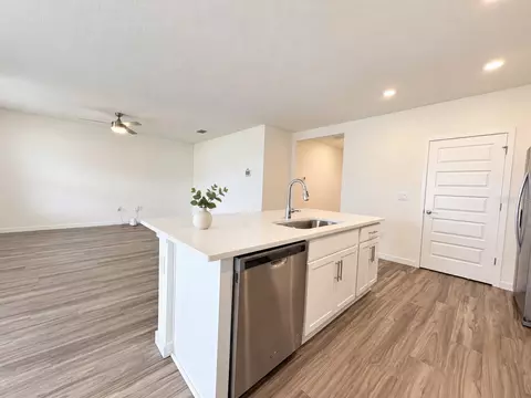 Kitchen - 405 Chayne Pl, Saint Cloud, FL 34771 photo 2 of 2