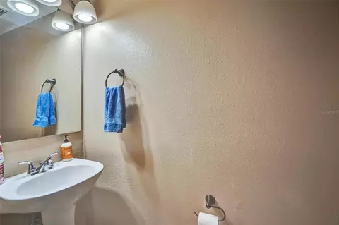 Bath - 100 Colonial Pine Ln, Minneola, FL 34715 photo 1 of 4