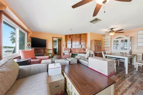 Living - 400 Lakeshore Dr, Eustis, FL 32726 photo 1 of 1