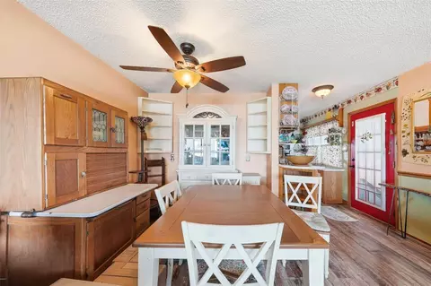 Dining - 400 Lakeshore Dr, Eustis, FL 32726 photo 1 of 1