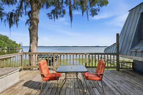 Exterior - 400 Lakeshore Dr, Eustis, FL 32726 photo 1 of 4