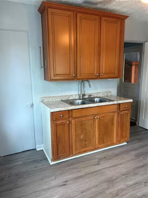Kitchen - 19 W Pendleton Ave, Eustis, FL 32726 photo 3 of 5