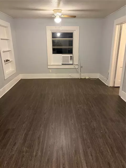 Living - 19 W Pendleton Ave, Eustis, FL 32726 photo 3 of 3