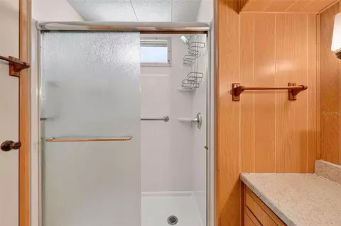 Bath - 162 Woodmere Dr #A, Eustis, FL 32726 photo 1 of 4