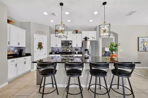 Kitchen - 4036 Brookshire Cir, Eustis, FL 32736 photo 2 of 5