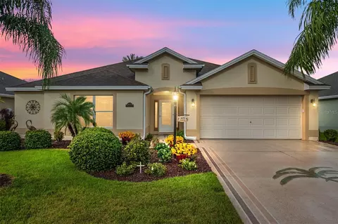825 Ulelah St, The Villages, FL 32163