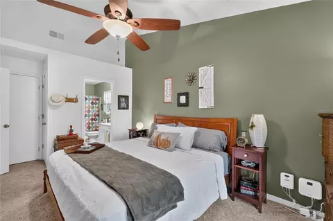 Bedroom - 2670 Winchester Cir, Eustis, FL 32726 photo 2 of 3