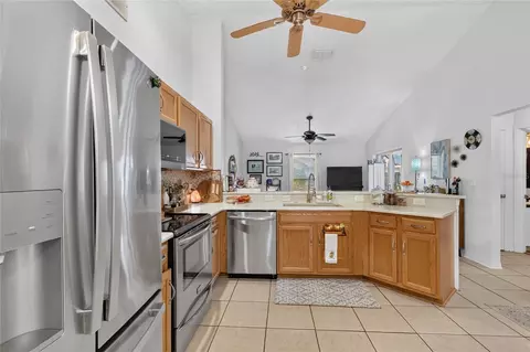 Kitchen - 2670 Winchester Cir, Eustis, FL 32726 photo 3 of 3