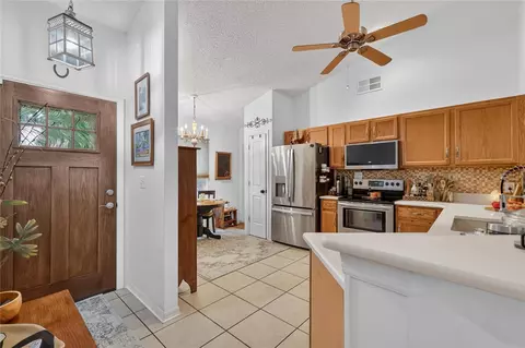 Entry Way - 2670 Winchester Cir, Eustis, FL 32726 photo 2 of 2