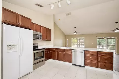 Kitchen - 11855 Clair Pl, Clermont, FL 34711 photo 1 of 2