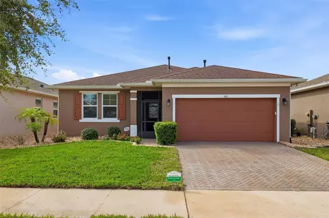 902 Tidal Pond Dr, Groveland, FL 34736