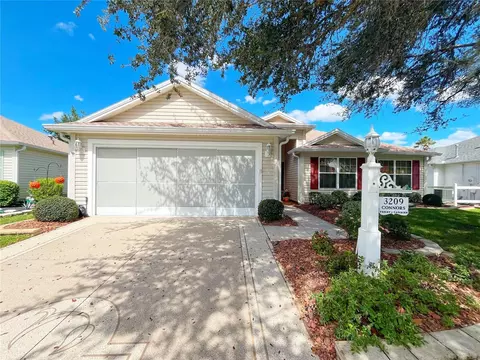 3209 Hampton Ln, The Villages, FL 32162