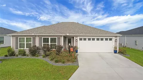 7442 Savanna Dr, The Villages, FL 34762