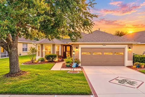 5401 Aurora Dr, Leesburg, FL 34748