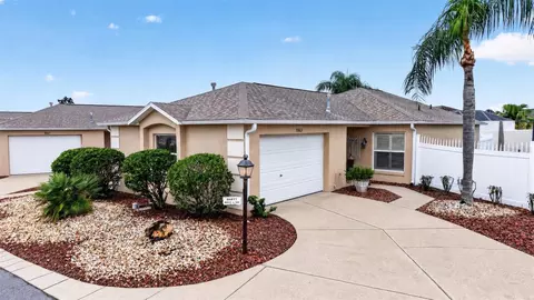1863 Dalton Dr, The Villages, FL 32162