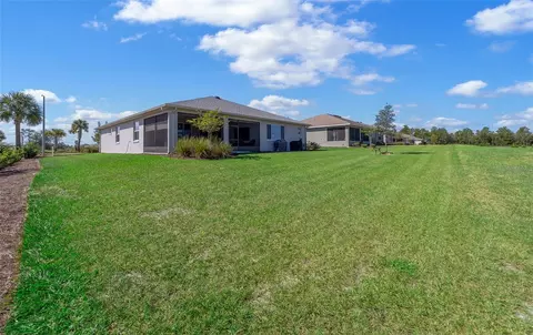 Exterior - 10691 SW 99th Pl, Ocala, FL 34481 photo 8 of 25
