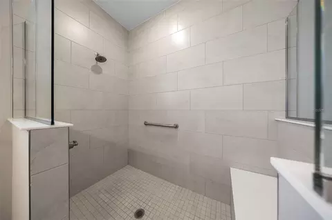 Bath - 10691 SW 99th Pl, Ocala, FL 34481 photo 3 of 4