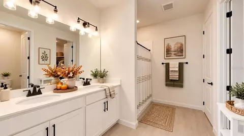 Bath - 2303 Jagger Ln, Winter Haven, FL 33880 photo 1 of 2