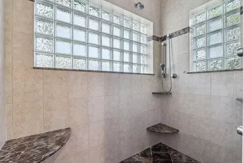 Bath - 1066 Ceasars Ct, Mount Dora, FL 32757 photo 3 of 7