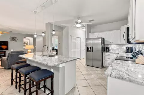 Kitchen - 9561 SE 124th Loop, Summerfield, FL 34491 photo 1 of 3