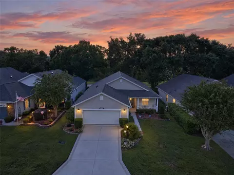 25005 Cranes Roost Cir, Leesburg, FL 34748
