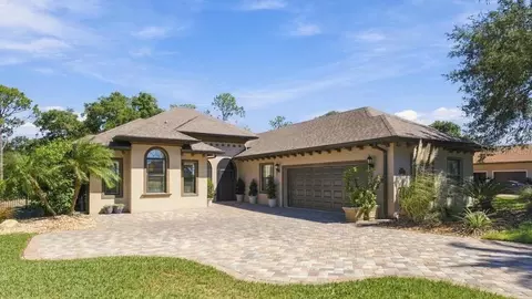 5084 Greens Dr, Lady Lake, FL 32159