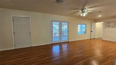 Living - 25 E Chesley Ave, Eustis, FL 32726 photo 8 of 8