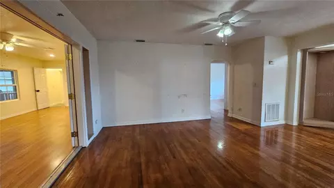 Living - 25 E Chesley Ave, Eustis, FL 32726 photo 5 of 8
