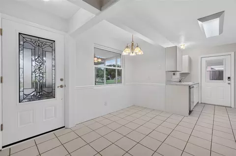Entry Way - 552 Highland Dr, Eustis, FL 32726 photo 1 of 2