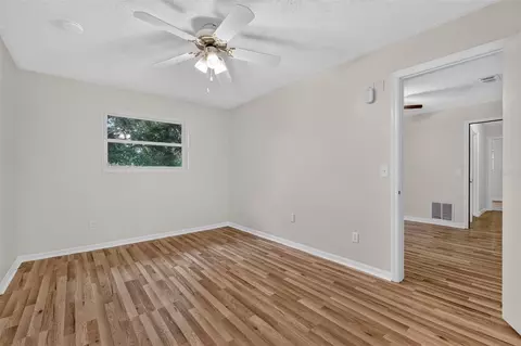 Bedroom - 552 Highland Dr, Eustis, FL 32726 photo 4 of 4
