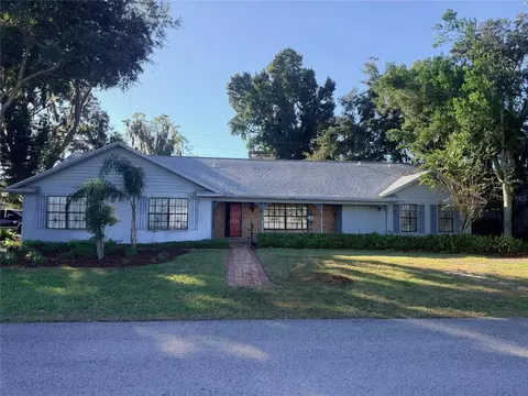 2000 Fairway Dr, Eustis, FL 32726