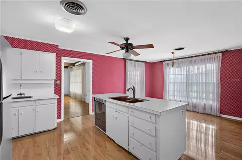Kitchen - 2000 Fairway Dr, Eustis, FL 32726 photo 4 of 5