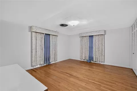 Bedroom - 2000 Fairway Dr, Eustis, FL 32726 photo 2 of 5