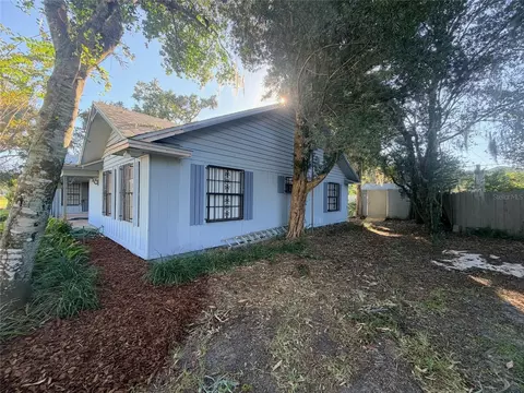 Exterior - 2000 Fairway Dr, Eustis, FL 32726 photo 11 of 11
