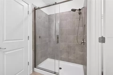 Bath - 8359 SW 54th Loop, Ocala, FL 34481 photo 3 of 5