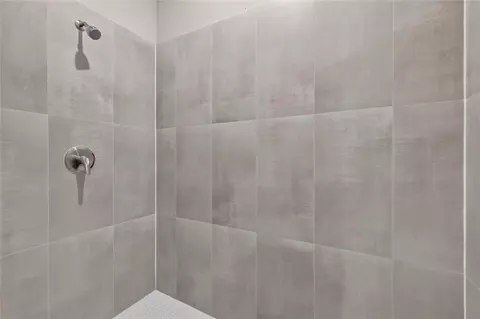 Bath - 41428 Royal Trails Rd, Eustis, FL 32736 photo 2 of 4