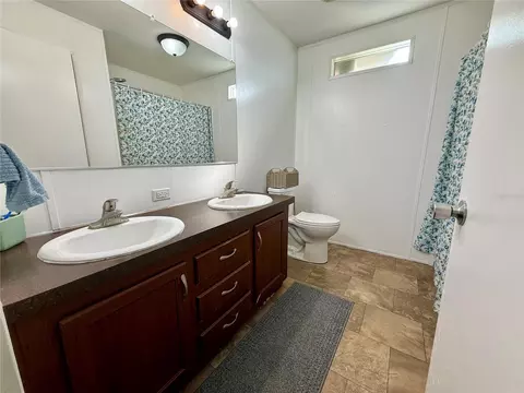 Bath - 23667 81st Rd, O Brien, FL 32071 photo 5 of 6