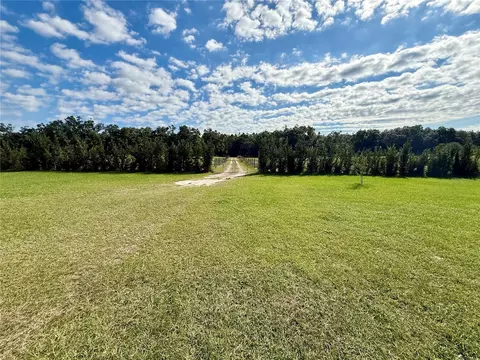 Exterior - 23667 81st Rd, O Brien, FL 32071 photo 12 of 12